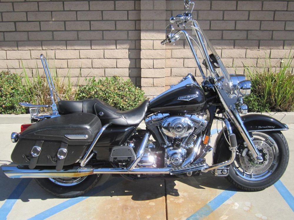 2014 Harley-Davidson FLHRC CLASSIC Touring 