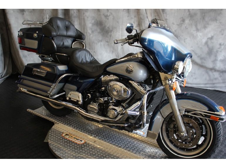 2000 Harley-Davidson FLHTCU 