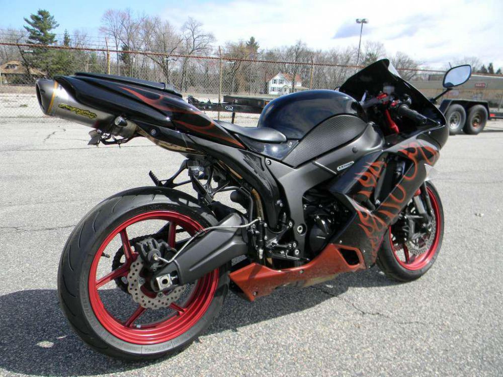 Buy 2008 Kawasaki Ninja ZX-6R on 2040-motos