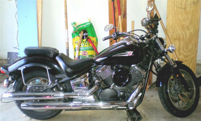 black v-star, good conditon, clean, runs good, one owner, low miles