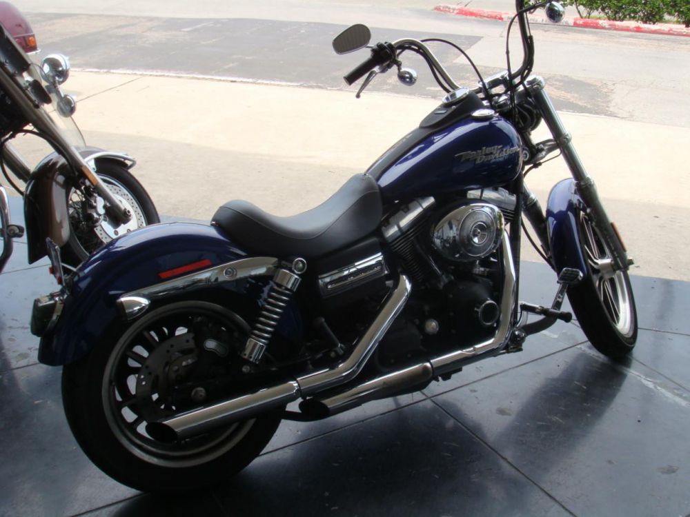 2006 Harley-Davidson DYNA STREET BOB Cruiser 