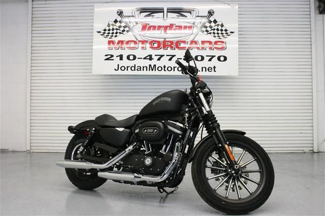 Used 2013 Harley Davidson Iron 883 for sale.