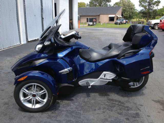 2010 Can-Am Spyder RS SE5 Sport Touring 