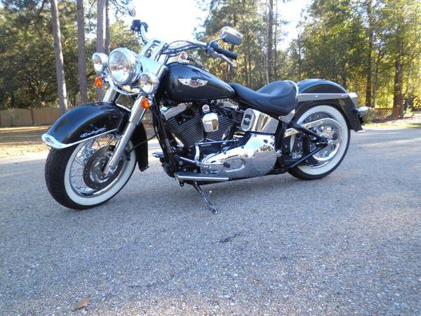 2005 Harley-Davidson Softail Deluxe with ONLY 1,400 miles