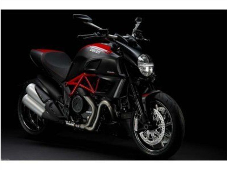 2013 Ducati Diavel Carbon 