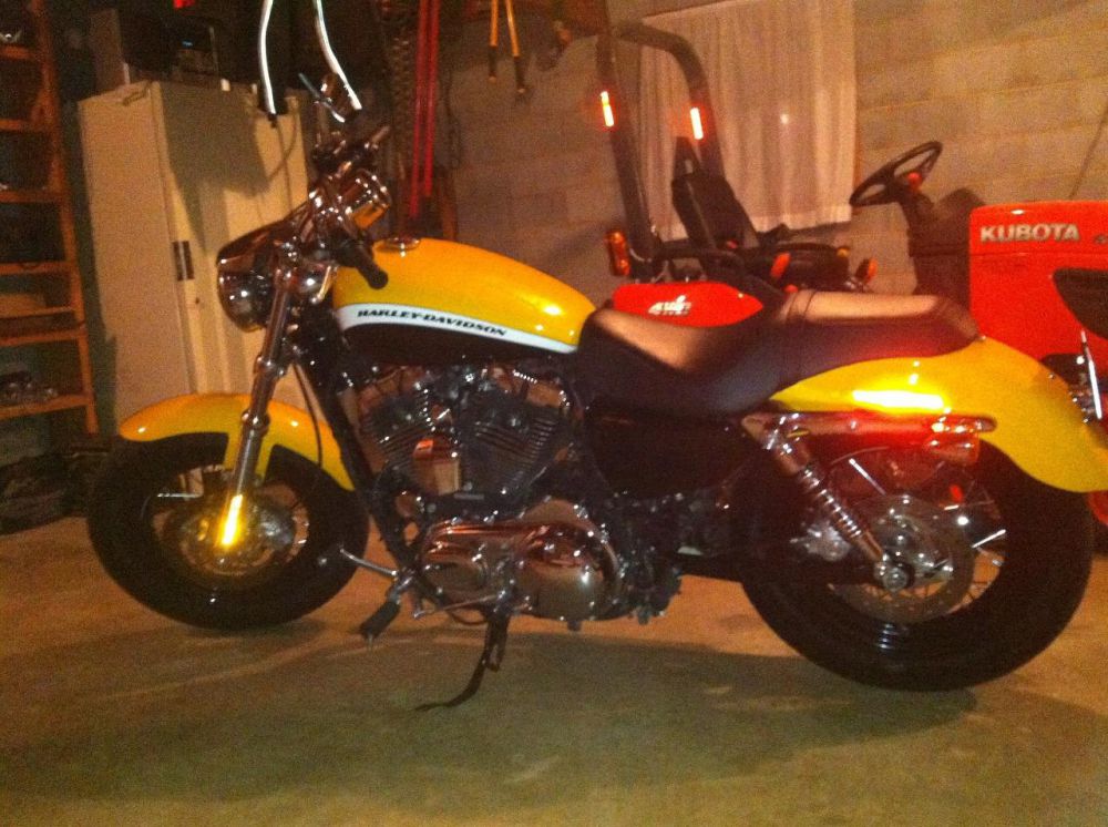 2012 Harley-Davidson Sportster 1200 CUSTOM Cruiser 