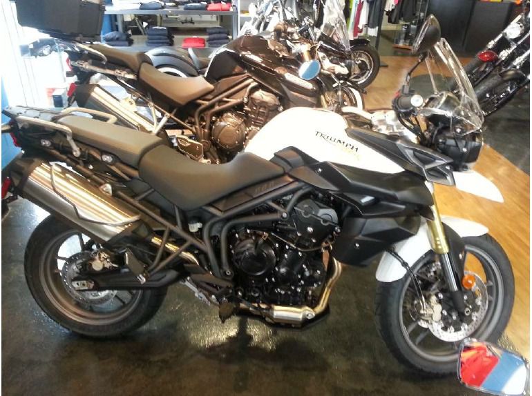 2013 triumph tiger 800 abs - crystal white 