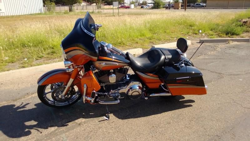 2011 Harley-Davidson FLHXSE2 CVO Street Glide Black Diamond and Inferno Orange