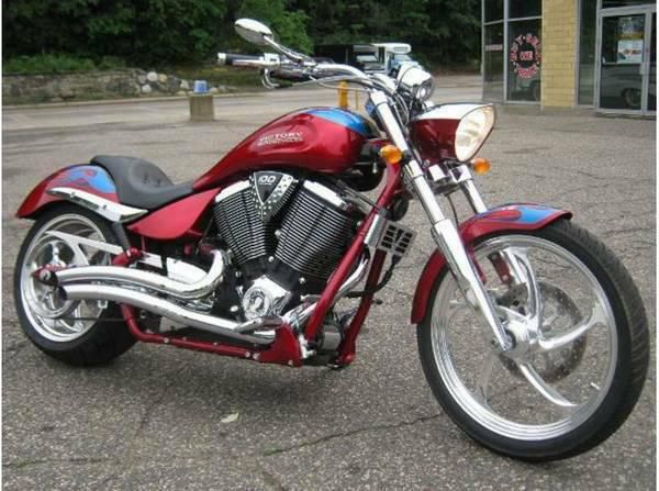 2007 victory vegas jackpot **v-twin 1700cc**  mint condition w/ only 11k miles