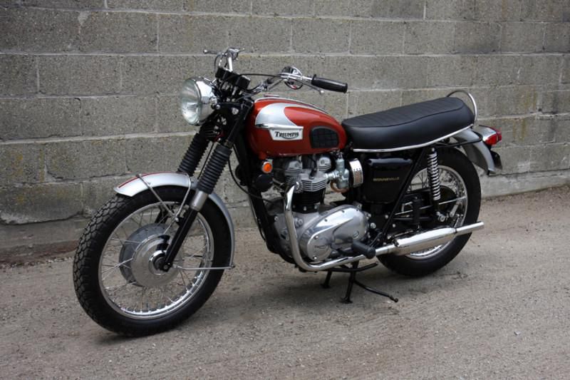 1969 Triumph Bonneville - Baxter Cycle + Hutchinson + Graham Cousens restoration