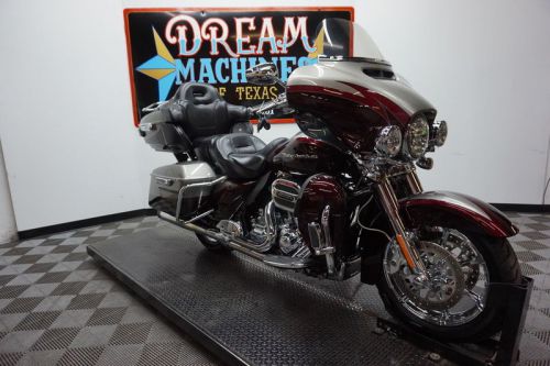 2015 Harley-Davidson Touring 2015 FLHTKSE Screamin' Eagle Limited CVO 110