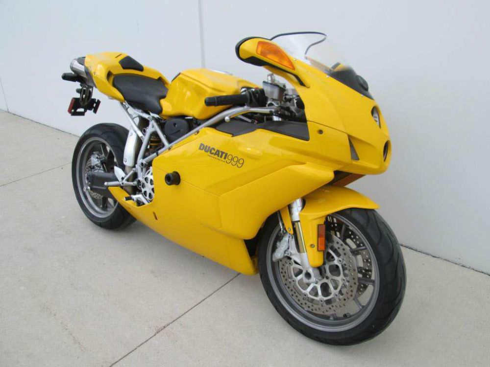 2005 Ducati 999 Sportbike 