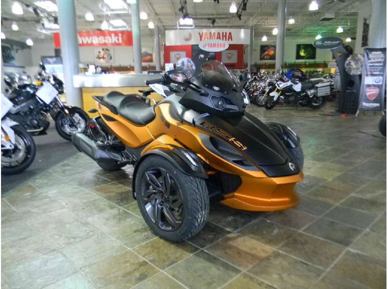 2013 can-am spyder rs-s sm5 