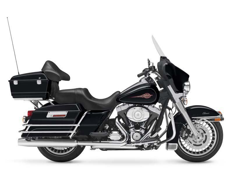 2013 Harley-Davidson FLHTC Electra Glide Classic Cruiser 