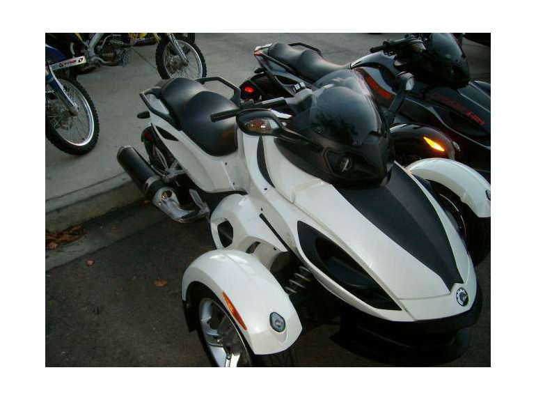 2011 can-am spyder rs se5 