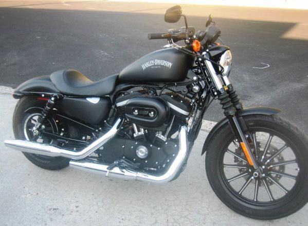2012 Harley-Davidson Sportster Iron 883 Cruiser 