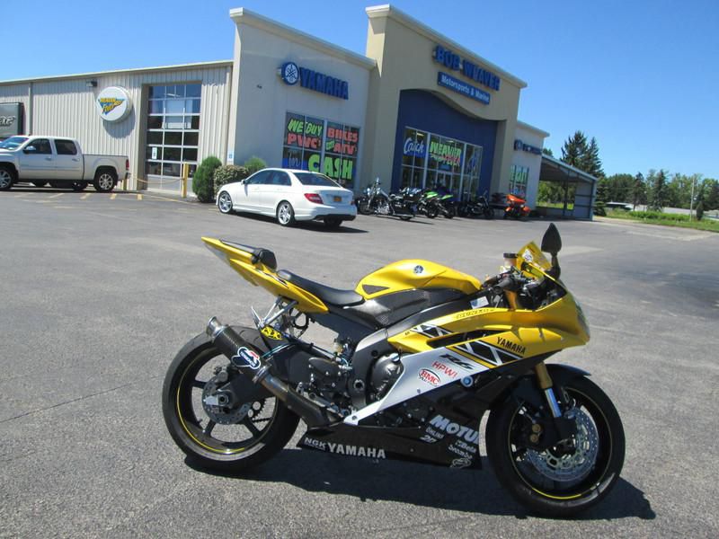 2006 Yamaha YZF R6 Sportbike 