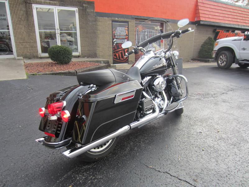 2013 Harley-Davidson FLHR - Road King Touring 
