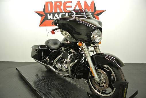 2012 Harley-Davidson Street Glide FLHX 103, Cruise