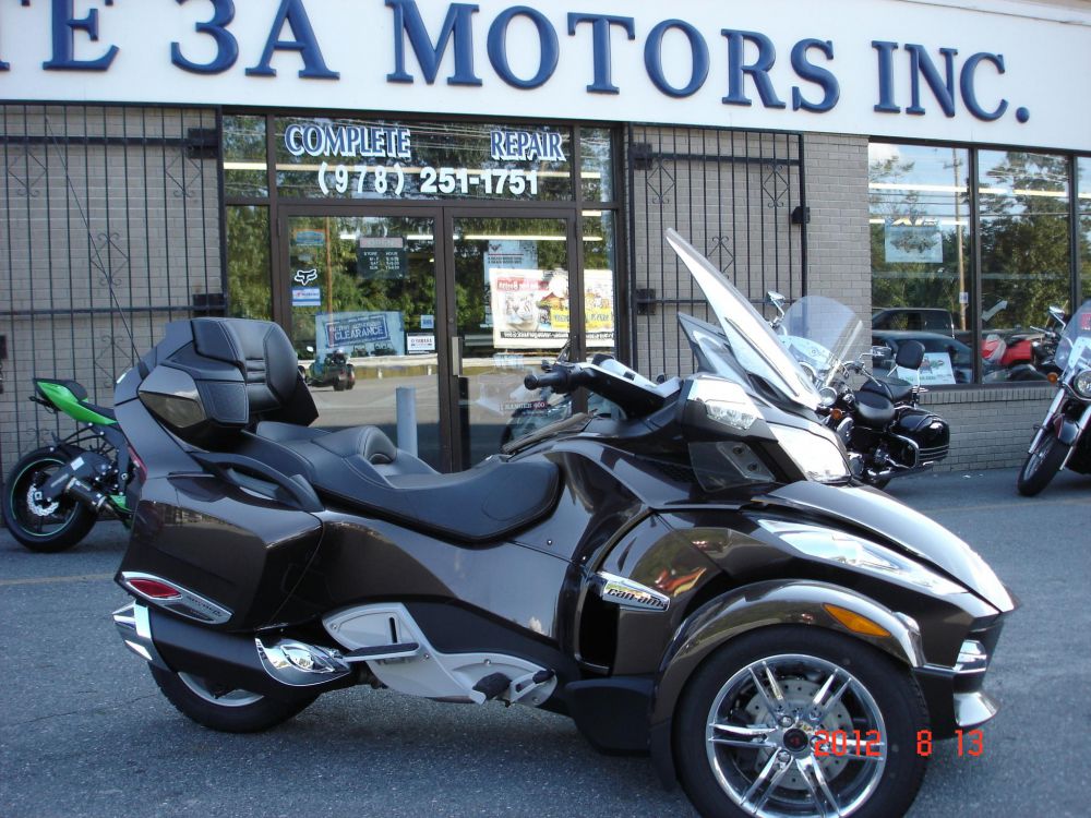2012 can-am spyder rt limited se5   sportbike 