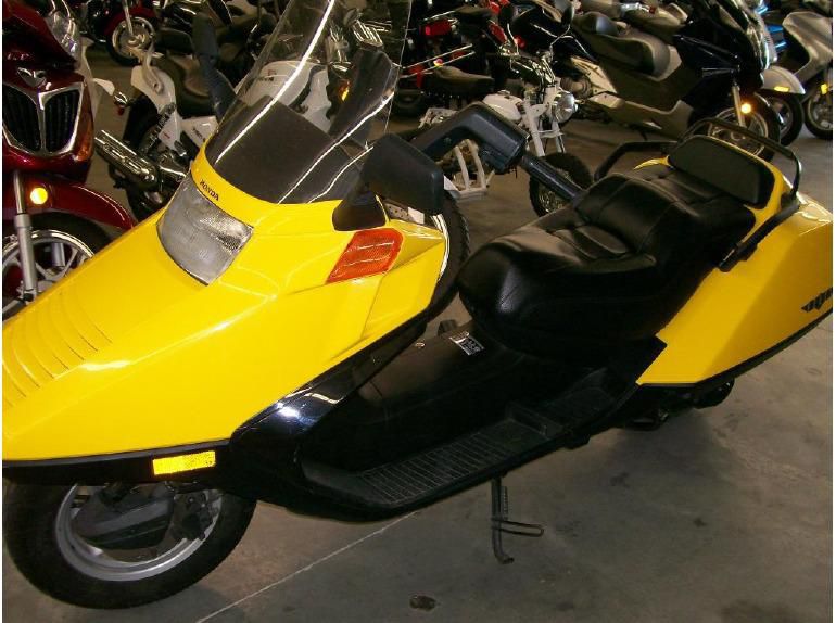2004 honda cn250 helix  scooter 