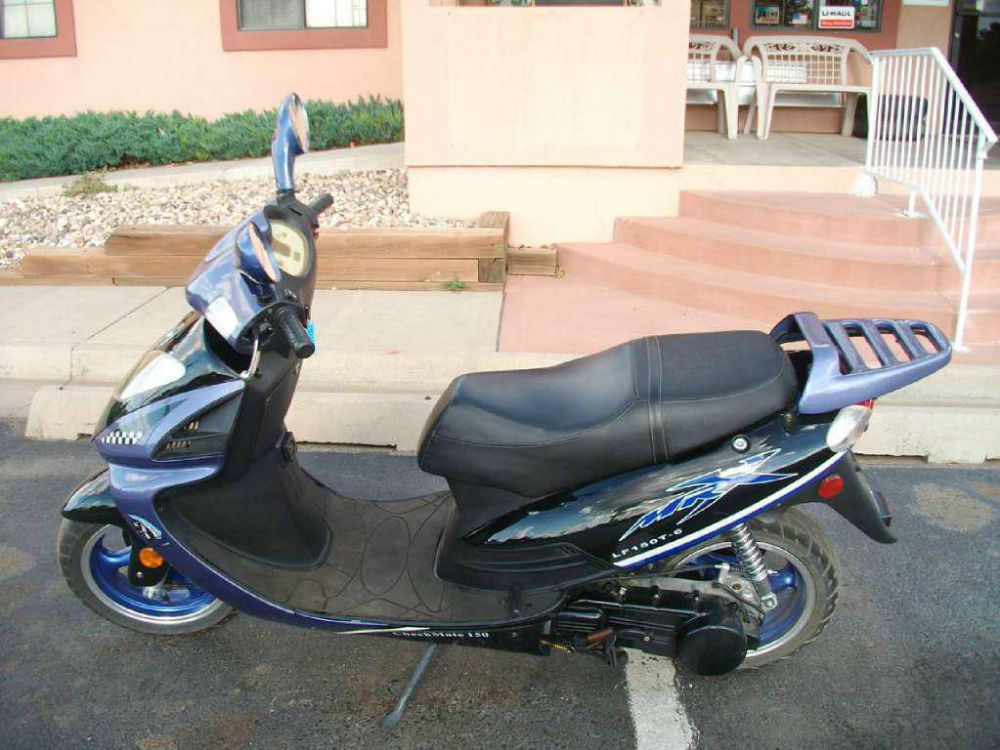 2008 Checkmate 150 Scooter 