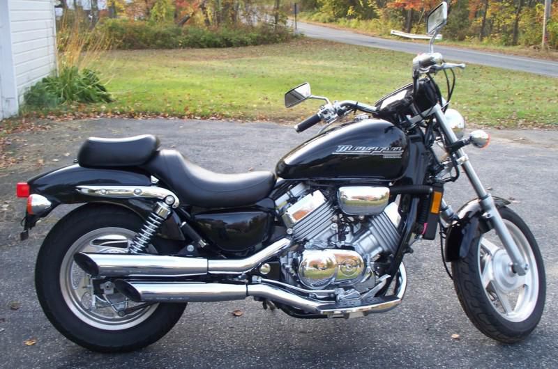 1997 Honda Magna 750 Black with extra's VERY CLEAN 12K MIles