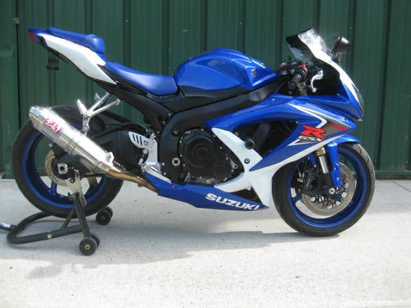 2008 suzuki gsxr 600r loaded with extras mint condition must sell
