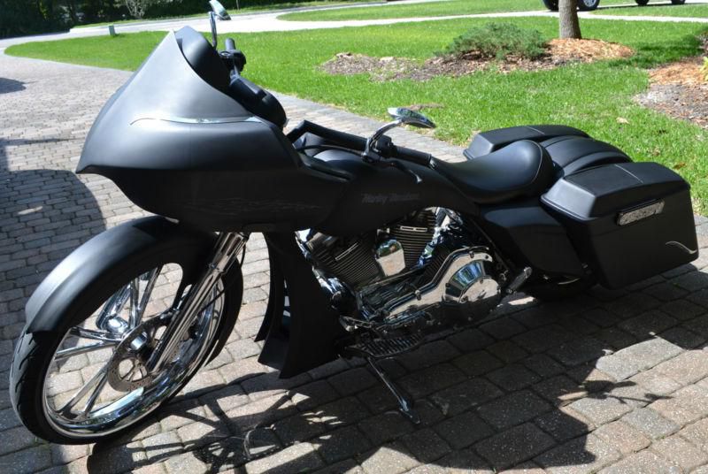 Harley Davidson CVO screaming Eagle road glide Custom Bagger denim black