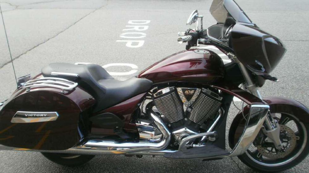 2010 victory cross country  touring 