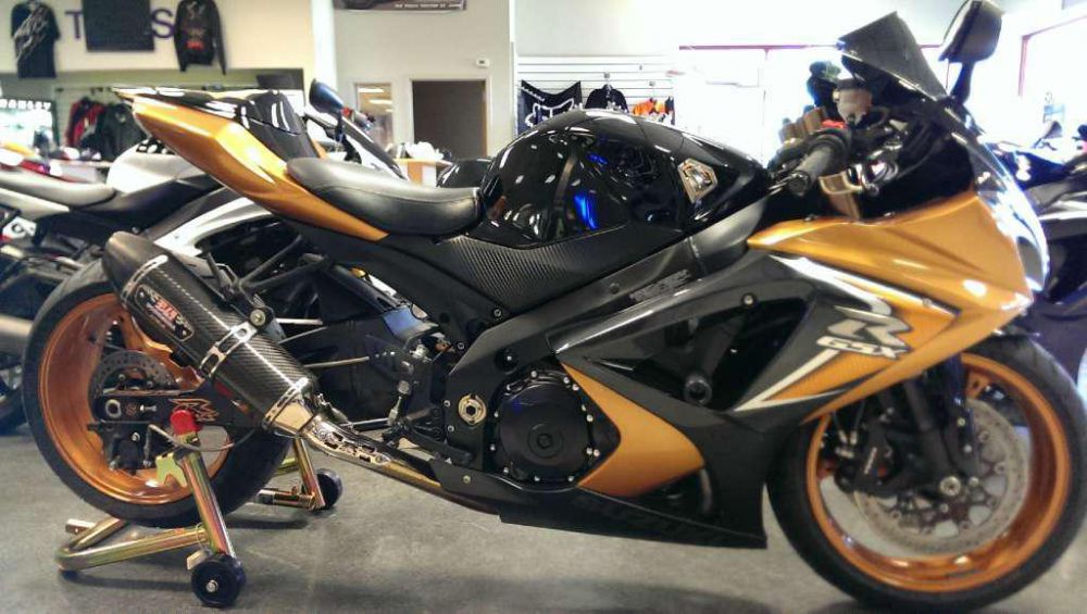 2008 suzuki gsx-r1000  sportbike 