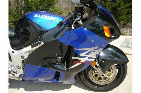 2002 Suzuki GSX1300R Sportbike 