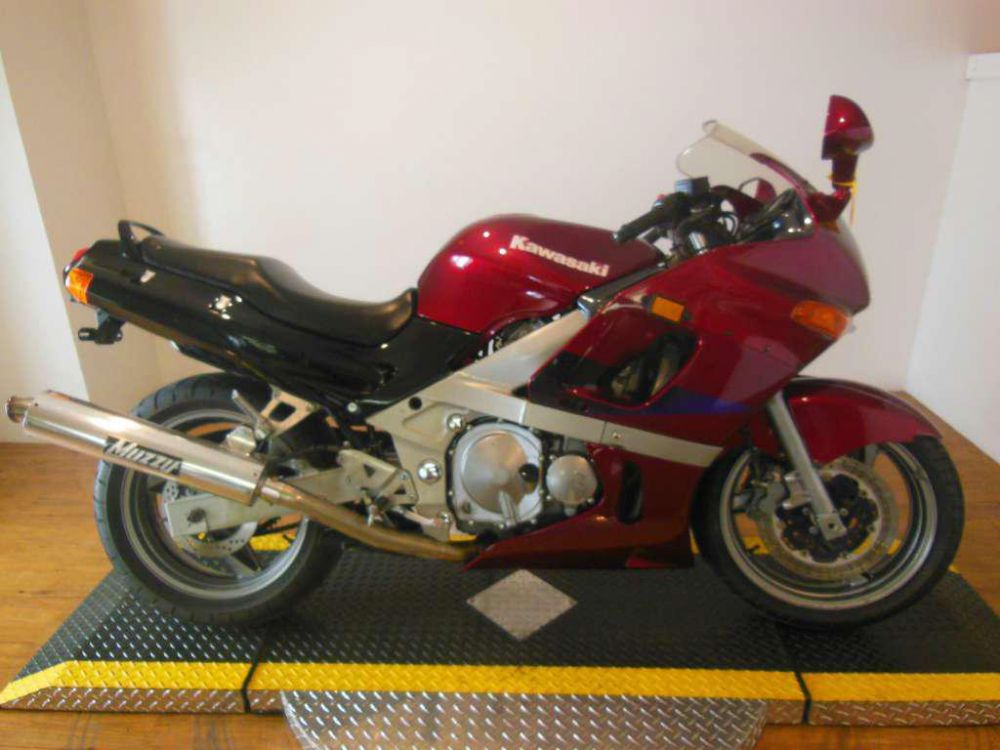 1996 Kawasaki ZX-6 Sportbike 