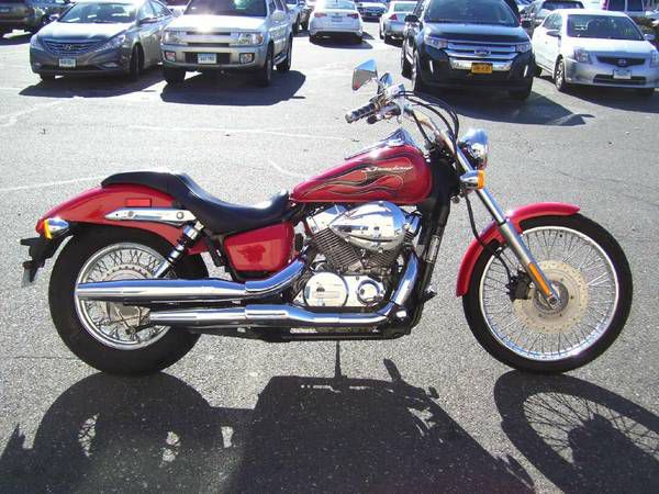 2007 honda shadow spirit 750 (vt750c2) red with flames!