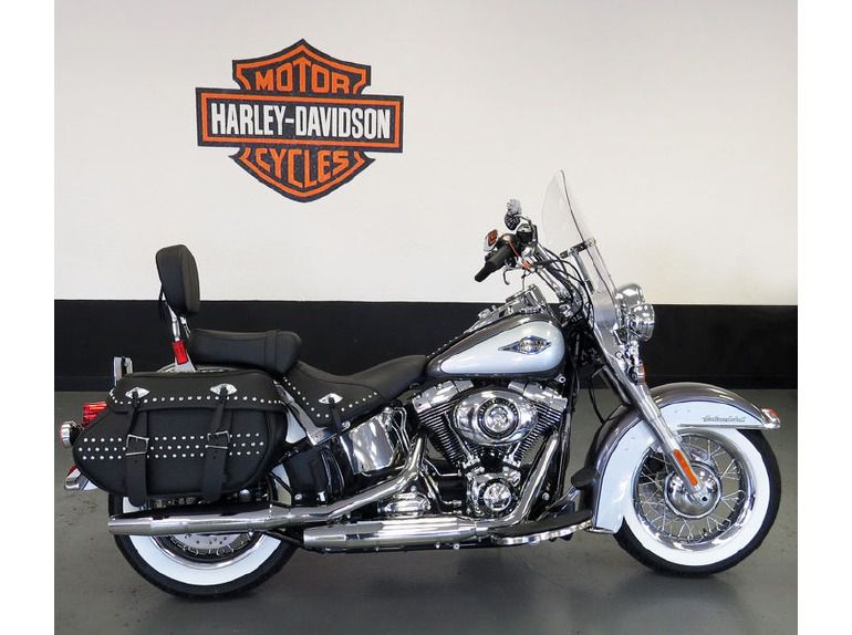 2014 Harley-Davidson FLSTC - Heritage Softail Classic 