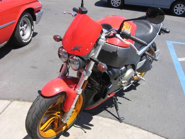2005 Buell Lightning XB12S ****ONLY 750 MILES!!!!