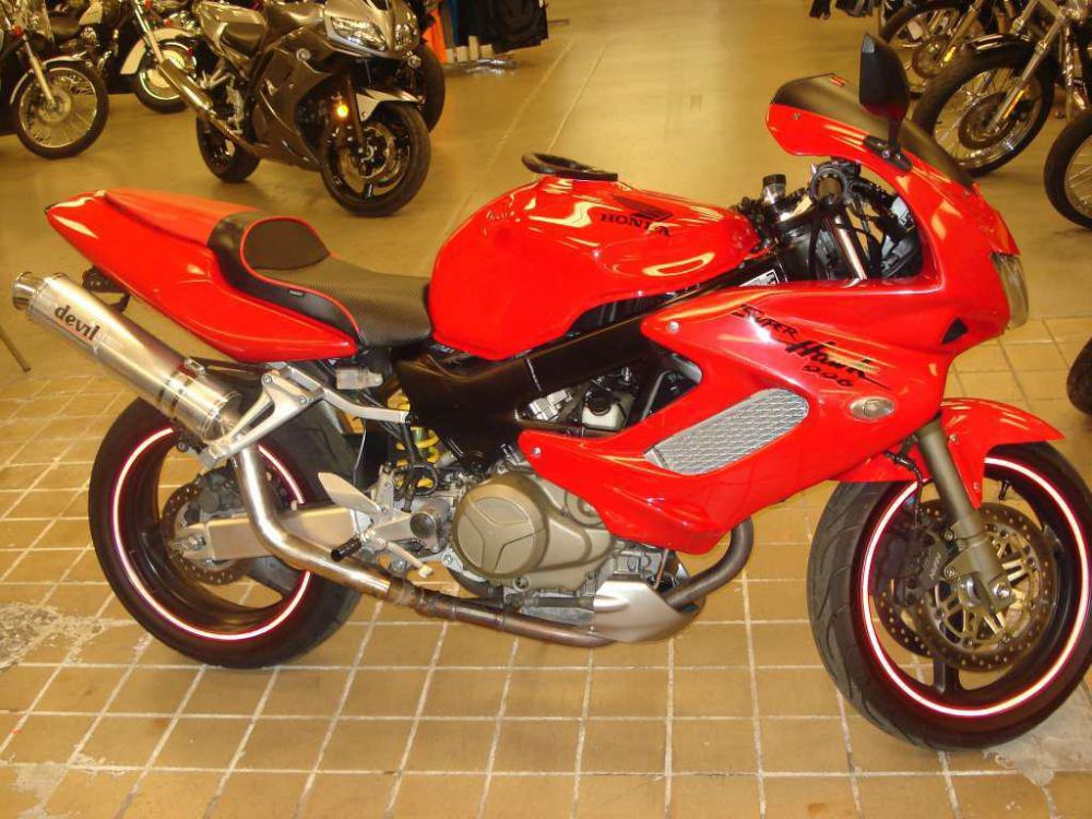 2001 Honda Super Hawk Sportbike 