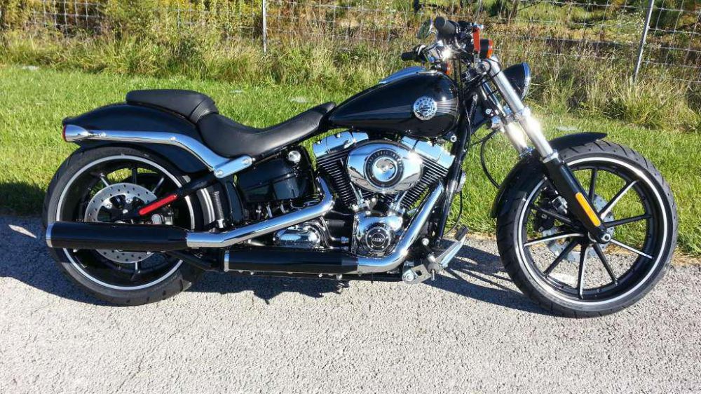 2014 Harley-Davidson FXSB Breakout Cruiser 