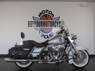 2010 HARLEY FLHRC ROAD KING CLASSIC ROADKING LOADED WITH EXTRAS READY WE FINANCE