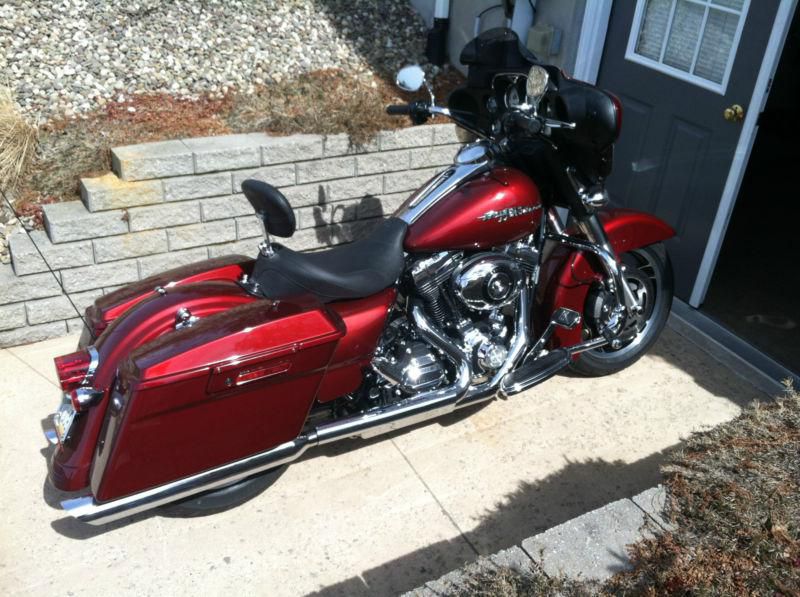 2009 flhx street glide - pristine condition - adult owned