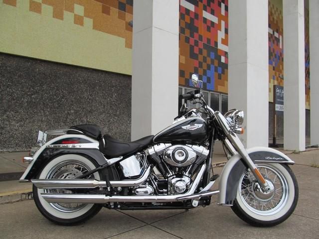 2012 Harley-Davidson Deluxe Cruiser 