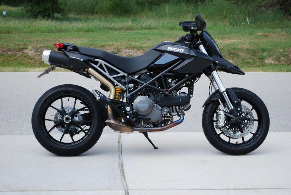 2015 Ducati 796 Hypermotard for sale. Rivière Noire 