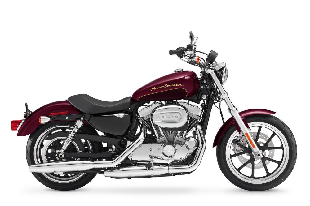 2014 Harley-Davidson Sportster 883 SuperLow XL883L Sportbike 
