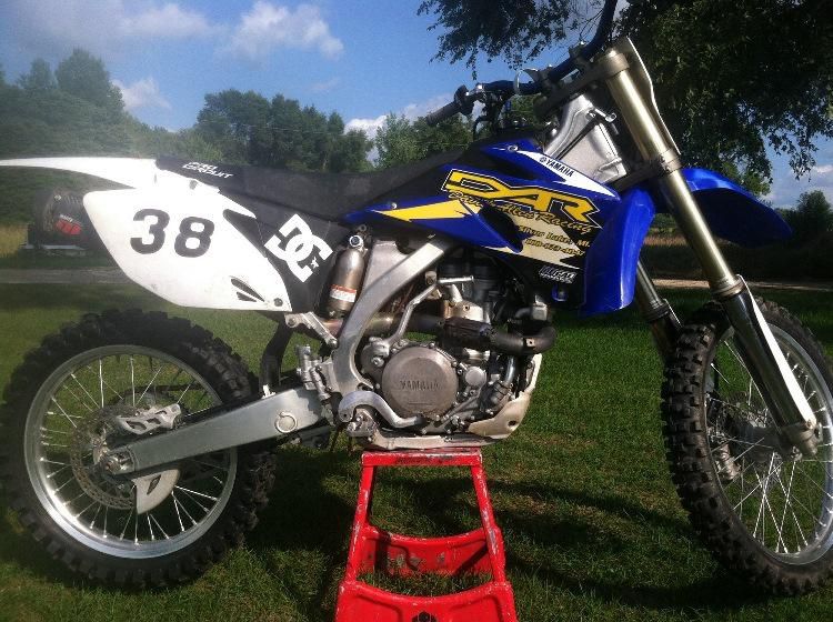 2007 Yamaha YZ450F GREAT CONDITION! LOW HOURS! NEED TO SELL ASAP!