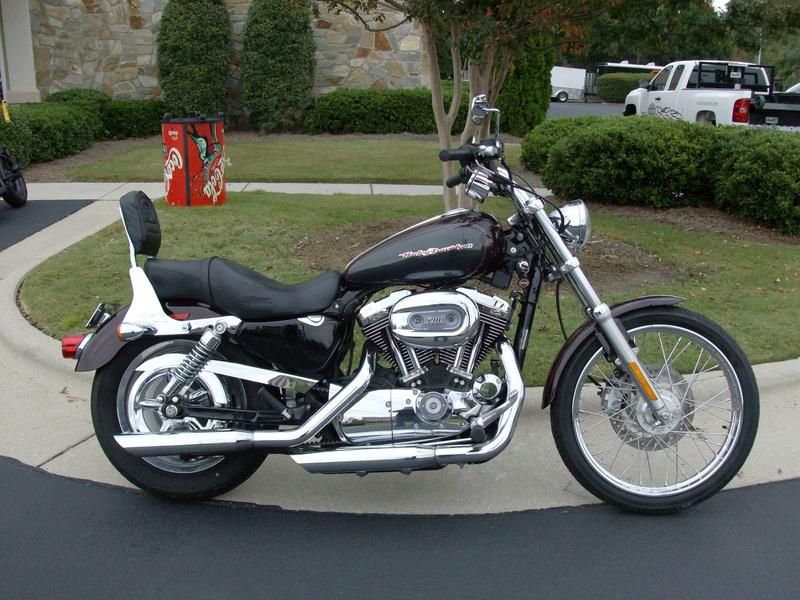 2005 Harley-Davidson XL1200C - Sportster 1200 Custom Standard 