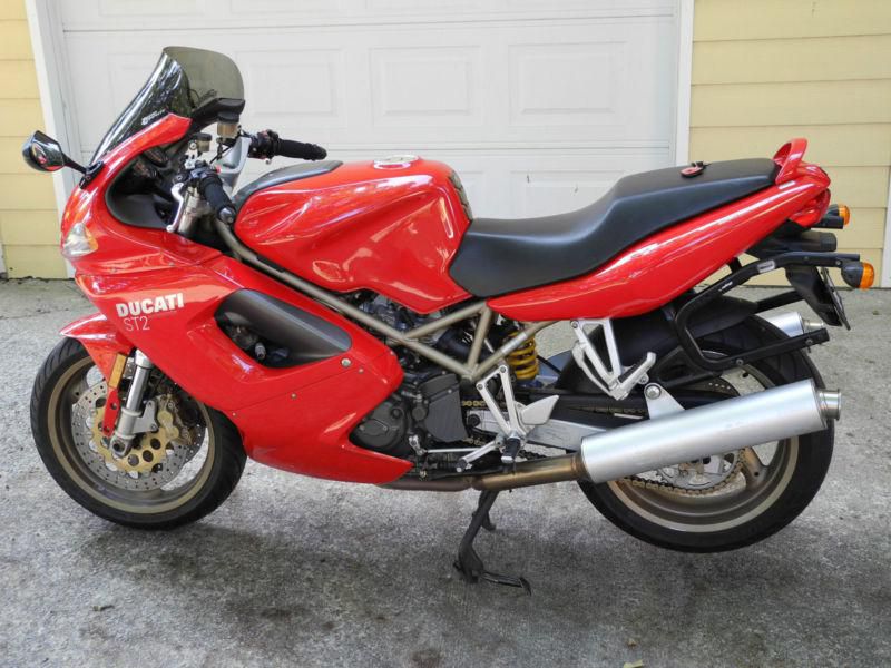1999 Ducati ST2 with panniers, new tires, very good condition
