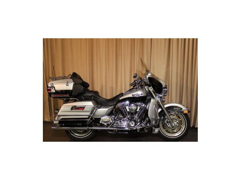 2003 Harley-Davidson Touring FLHTCU - Electra Glide Ultra Cla 
