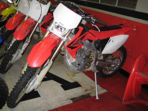 2005 honda crf450x  dirt bike 