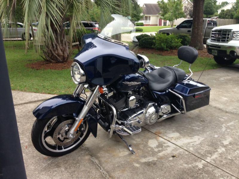 2012 HD Model SLHX 103 Big Blue Pearl, 9654 miles, lots of extras