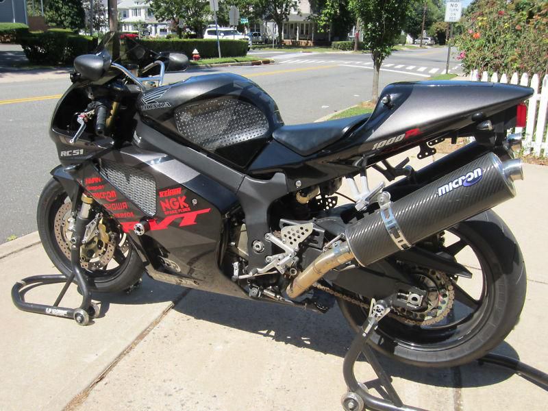 2005 honda rc51 rvt1000r rare v-twin superbike!  sp-2 (not sp-1)